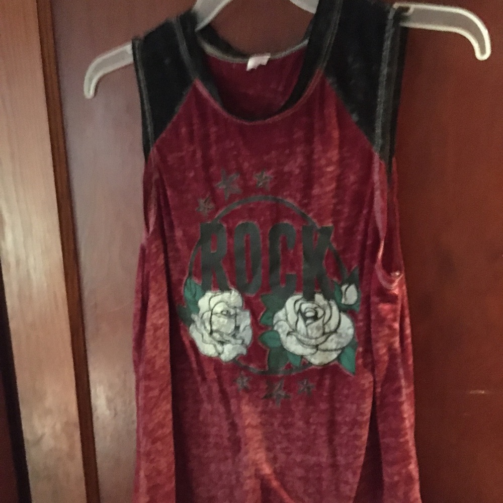 Sleeveless tank